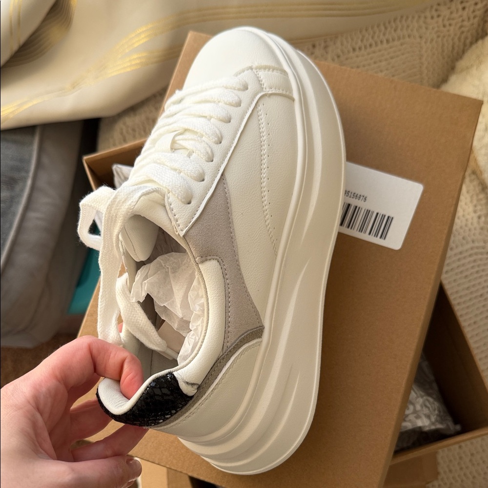 Steve Madden White and Gray Women's Sneakers